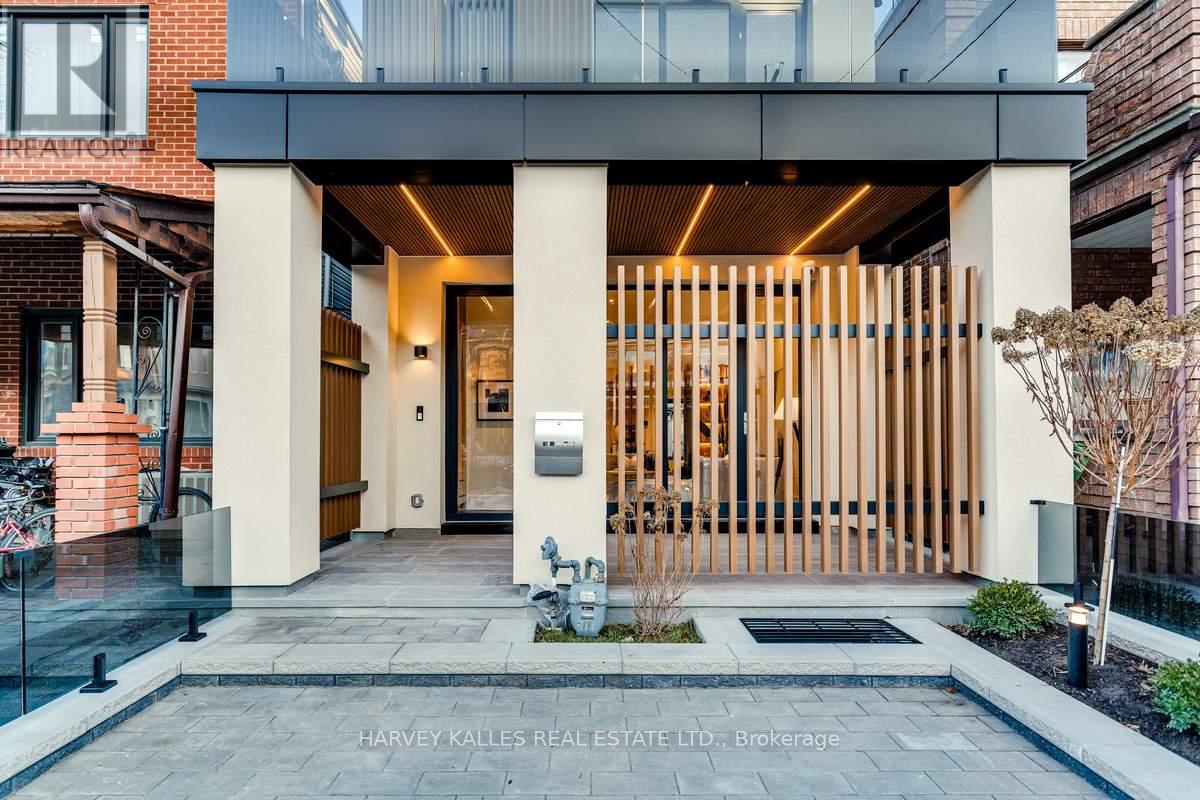 179 Palmerston Avenue, Toronto, Ontario  M6J 2J3 - Photo 2 - C12935466