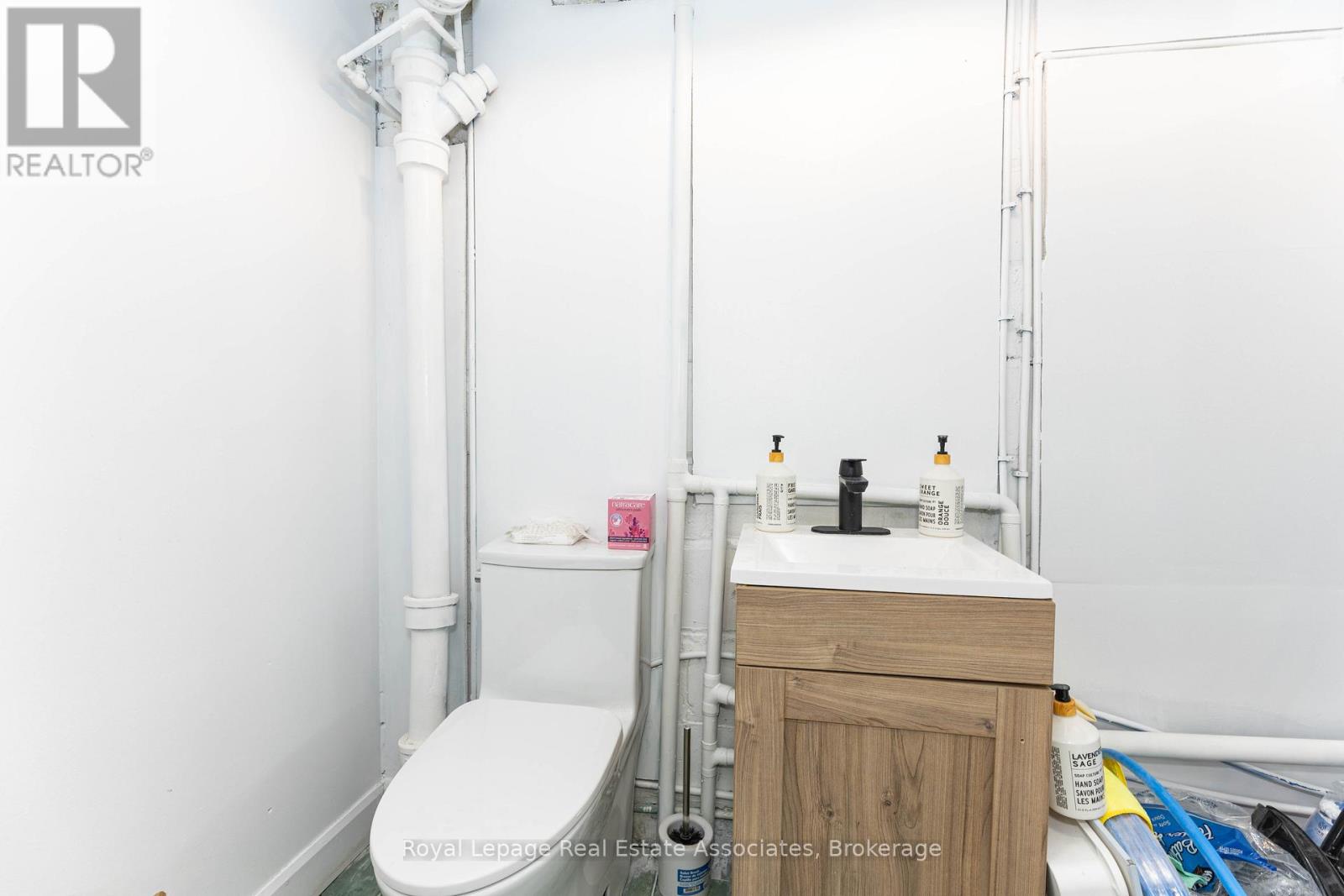 618 Queen Street W, Toronto, Ontario  M6J 1E4 - Photo 19 - C12935496