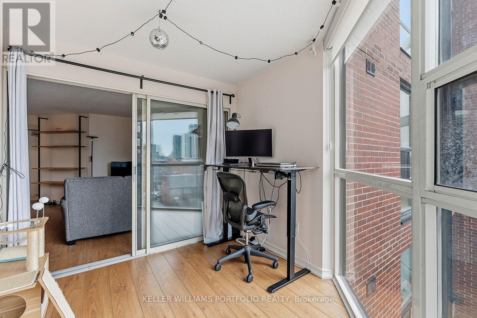 601 - 705 King Street W, Toronto, Ontario  M5V 2W8 - Photo 18 - C12935508