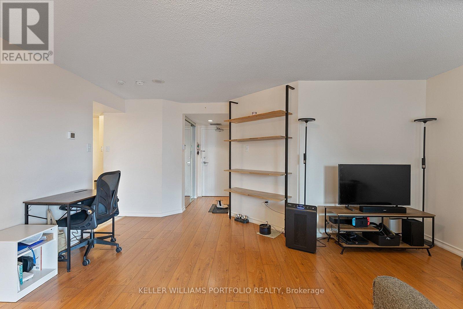 601 - 705 King Street W, Toronto, Ontario  M5V 2W8 - Photo 6 - C12935508