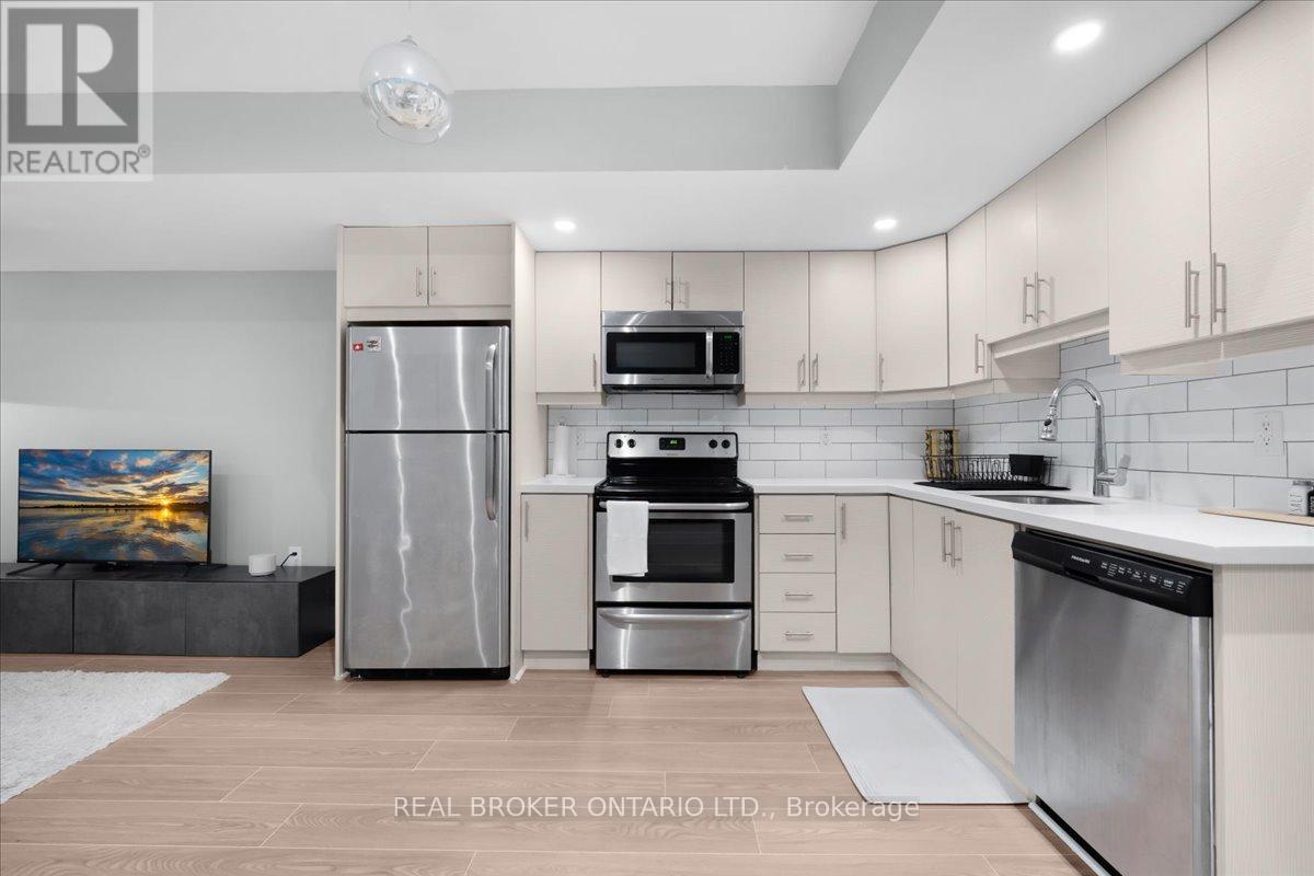 25a Mystic Avenue, Toronto, Ontario  M1L 4G8 - Photo 6 - E12935222