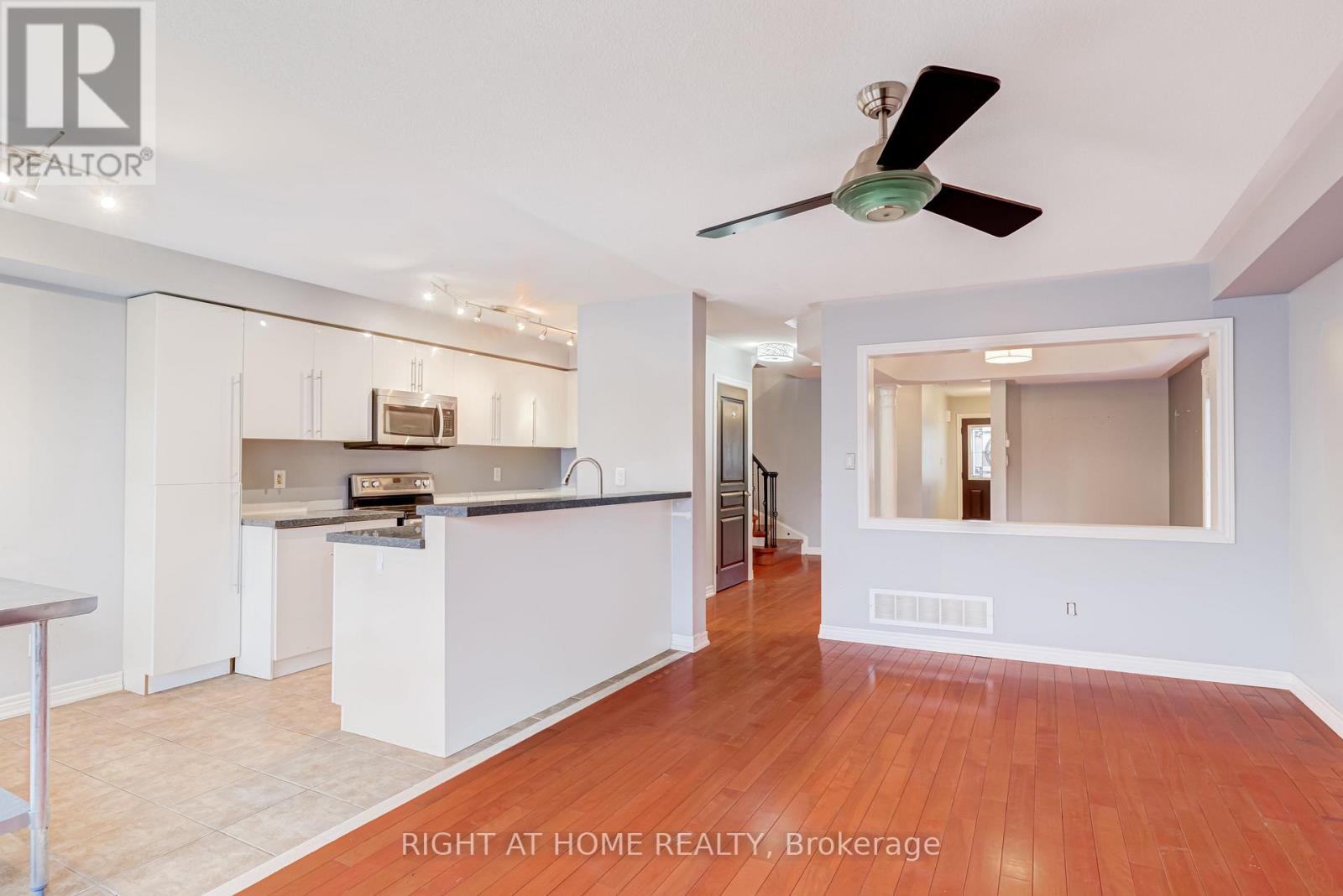 4 Whitefoot Crescent, Ajax, Ontario  L1Z 2E5 - Photo 14 - E12935284