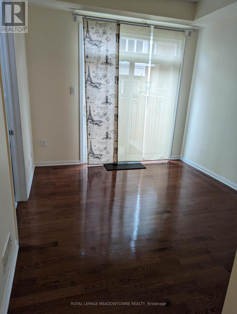 26 Yates Avenue, Toronto (Clairlea-Birchmount), Ontario  M1L 0C8 - Photo 14 - E12935314