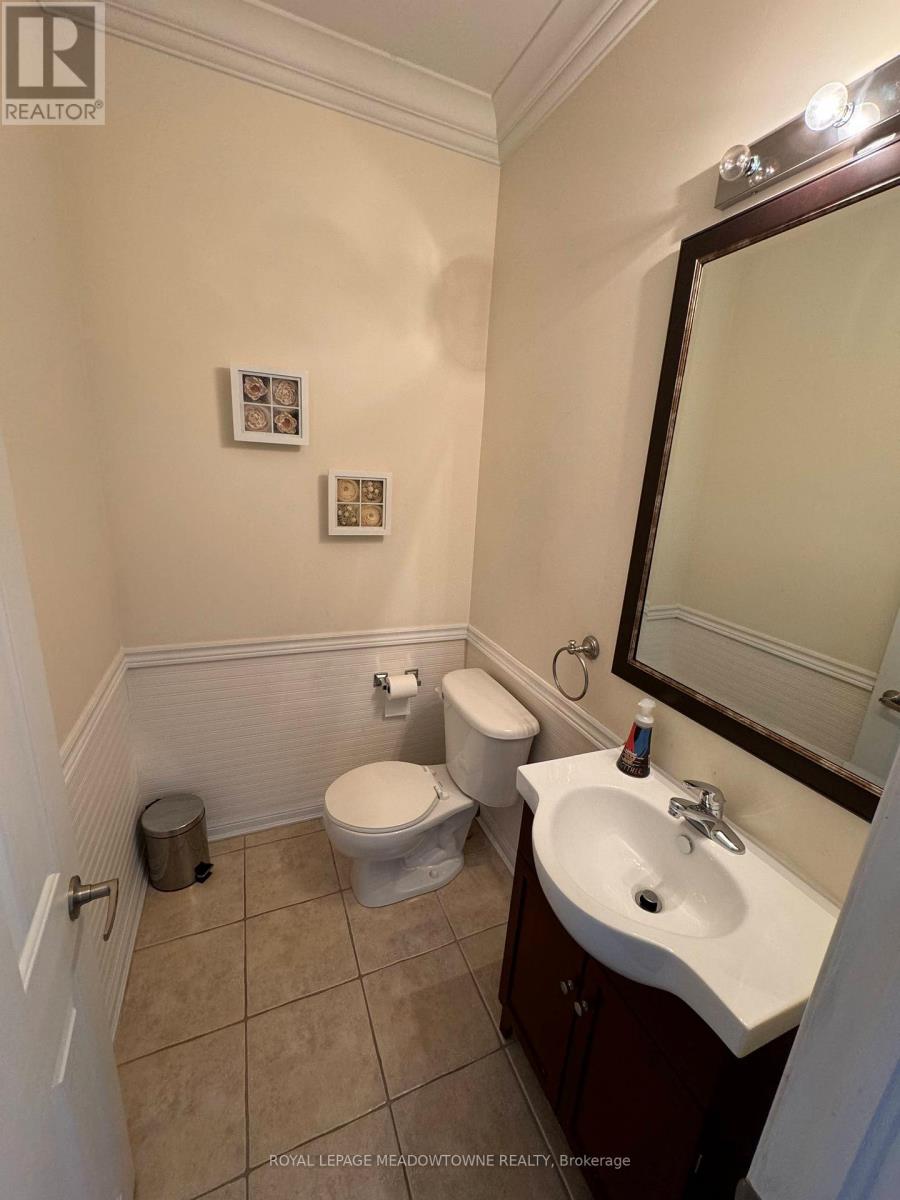26 Yates Avenue, Toronto (Clairlea-Birchmount), Ontario  M1L 0C8 - Photo 19 - E12935314