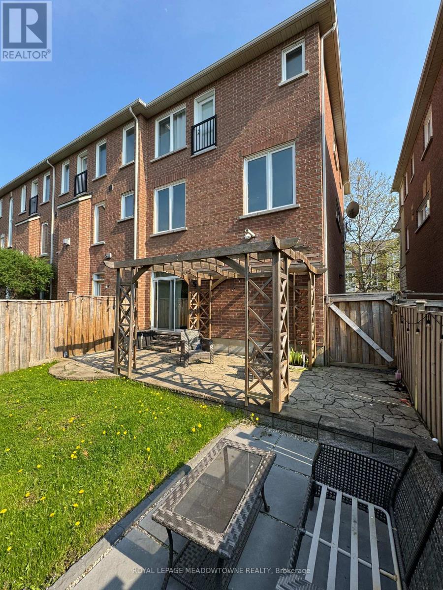 26 Yates Avenue, Toronto (Clairlea-Birchmount), Ontario  M1L 0C8 - Photo 40 - E12935314