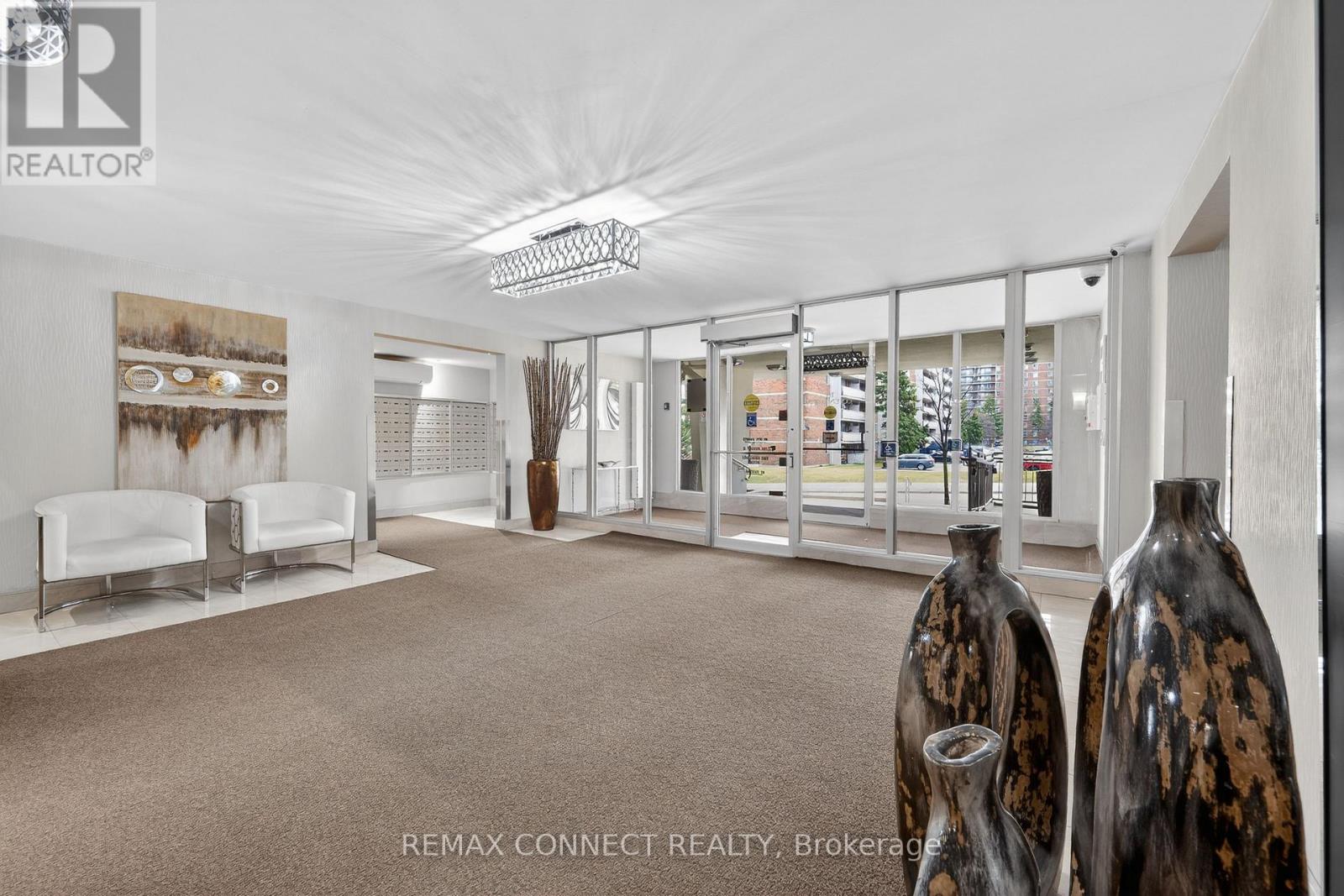 910 - 2 GLAMORGAN AVENUE, Toronto, Ontario