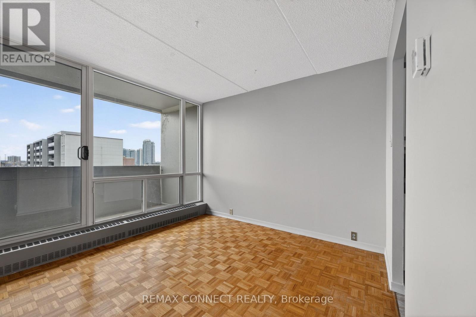 910 - 2 Glamorgan Avenue, Toronto, Ontario  M1P 2M8 - Photo 17 - E12935362