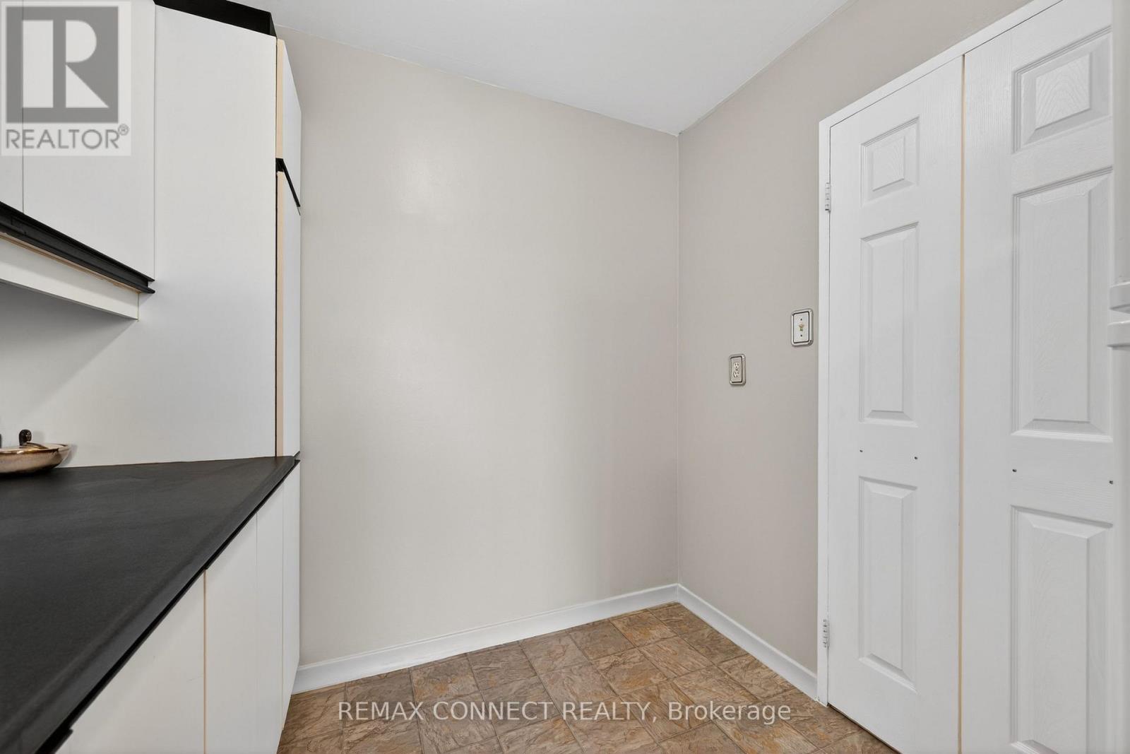 910 - 2 Glamorgan Avenue, Toronto, Ontario  M1P 2M8 - Photo 28 - E12935362