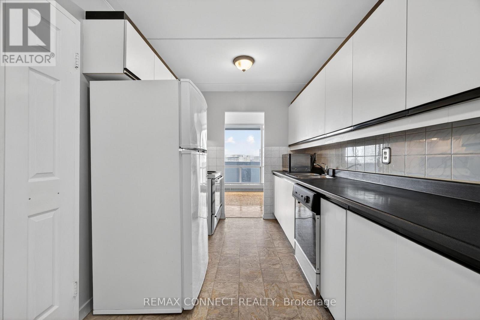 910 - 2 Glamorgan Avenue, Toronto, Ontario  M1P 2M8 - Photo 29 - E12935362