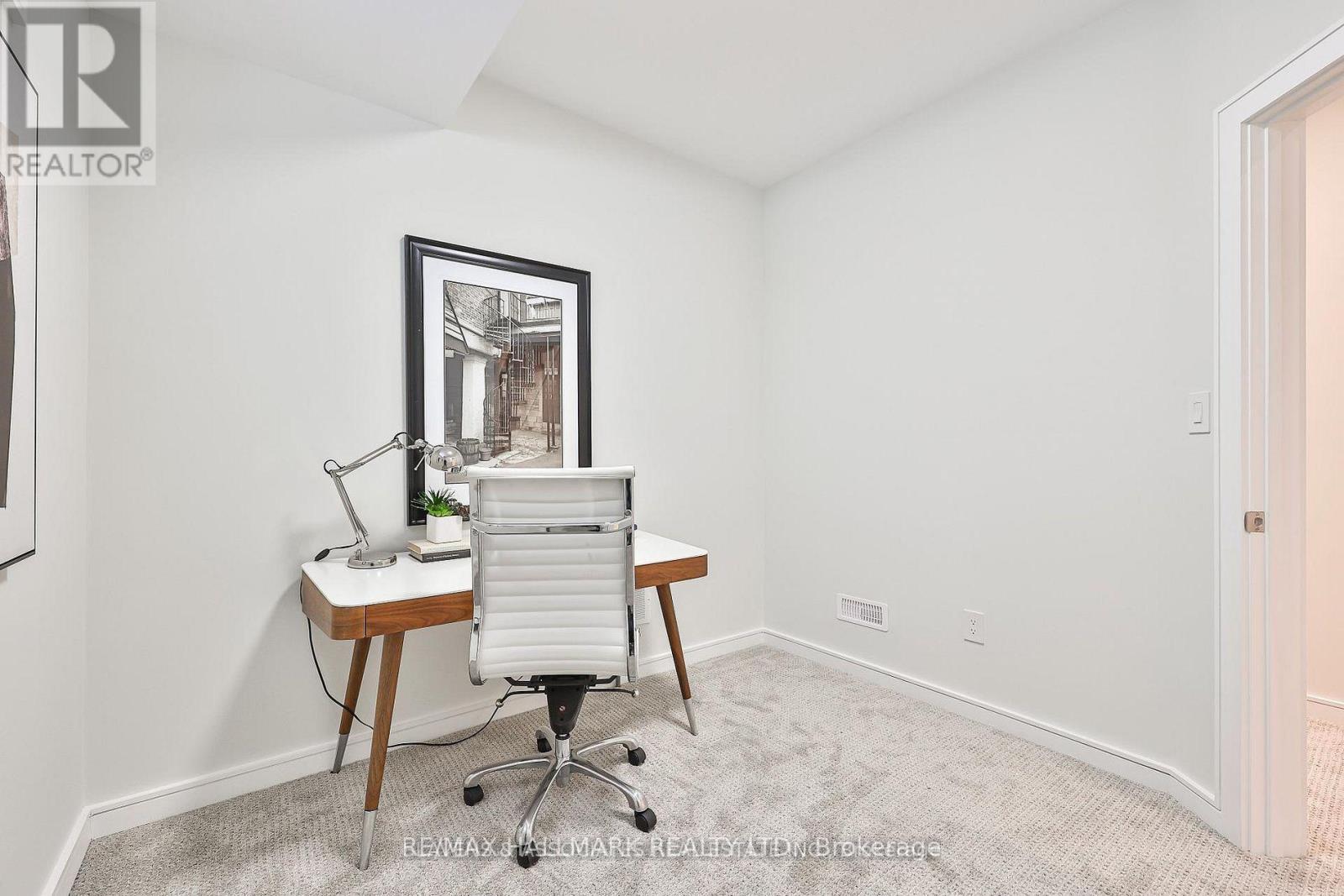 3b Linton Avenue, Toronto, Ontario  M1N 1W5 - Photo 38 - E12935402