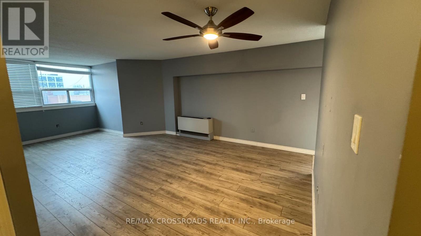 501 - 80 Athol Street E, Oshawa, Ontario  L1H 8B7 - Photo 2 - E12935478