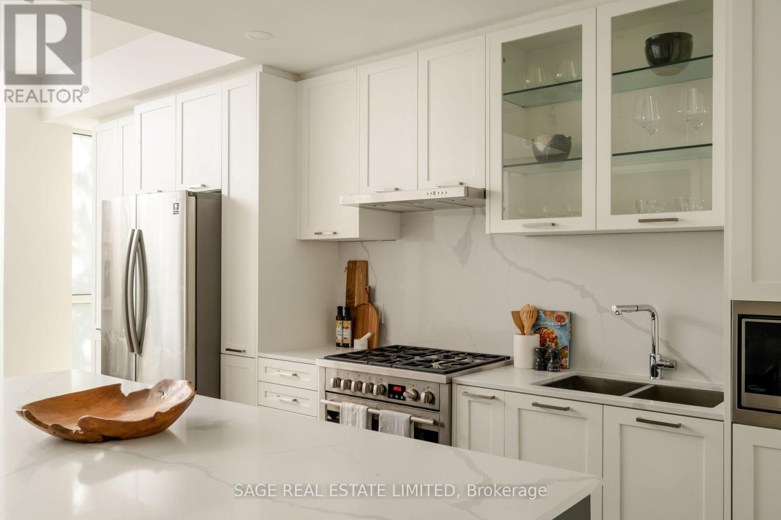 Th01 - 1331 Queen Street E, Toronto, Ontario  M4L 0B1 - Photo 3 - E12935492