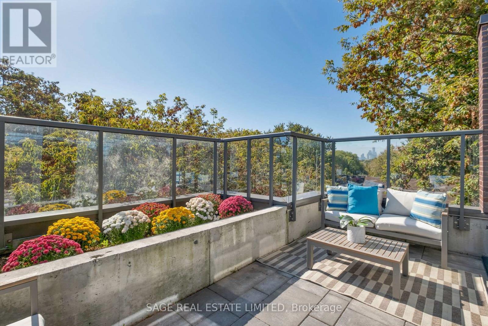 Th01 - 1331 Queen Street E, Toronto, Ontario  M4L 0B1 - Photo 38 - E12935492