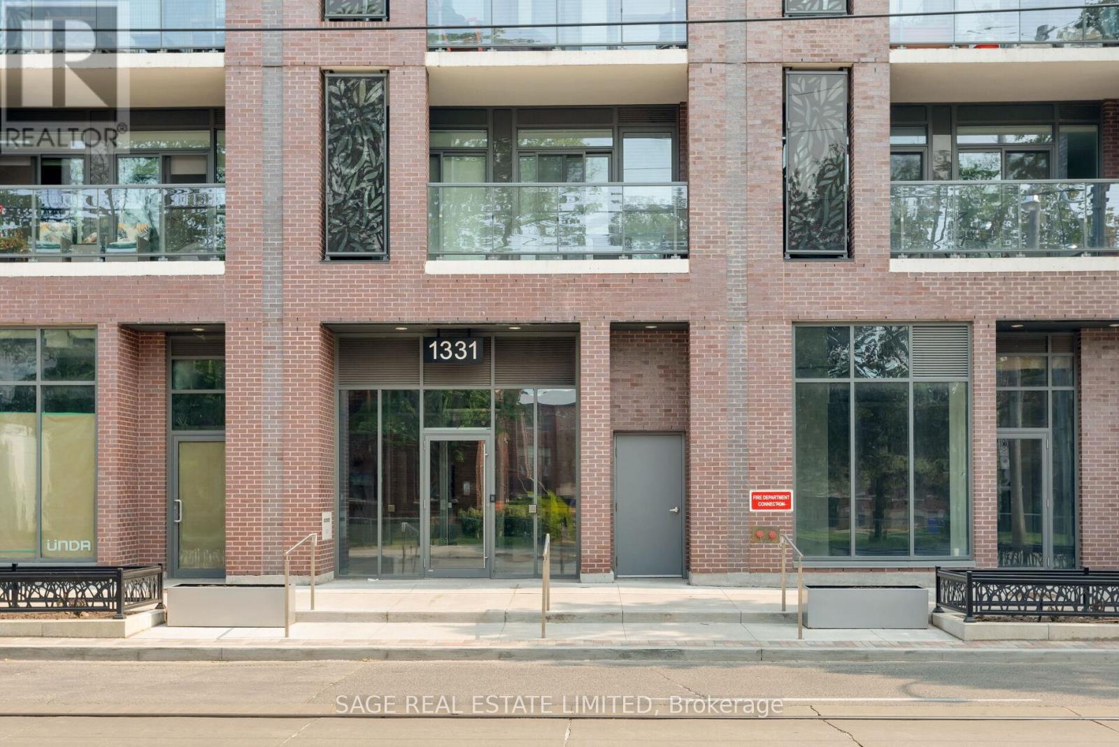 Th01 - 1331 Queen Street E, Toronto, Ontario  M4L 0B1 - Photo 46 - E12935492