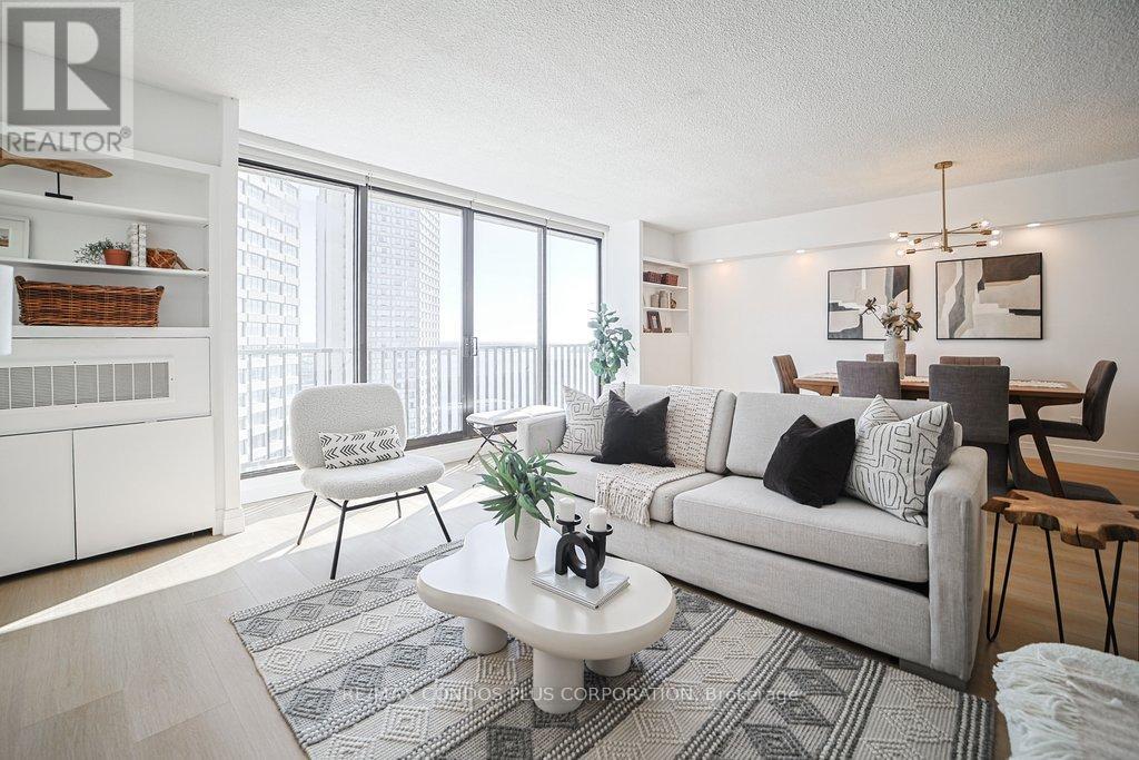 2232 - 33 Harbour Square, Toronto, Ontario  M5J 2G2 - Photo 17 - C12915378