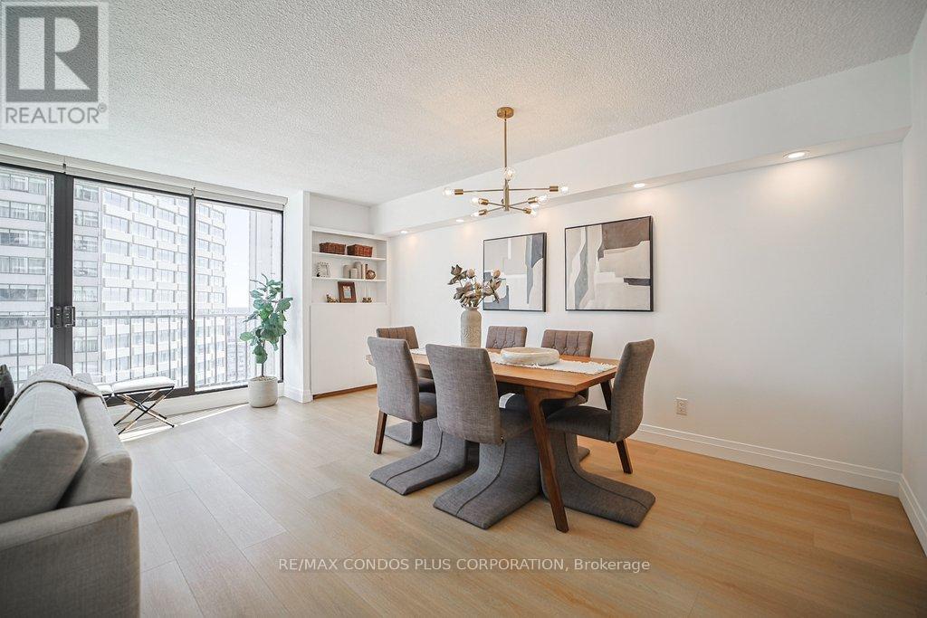 2232 - 33 Harbour Square, Toronto, Ontario  M5J 2G2 - Photo 9 - C12915378