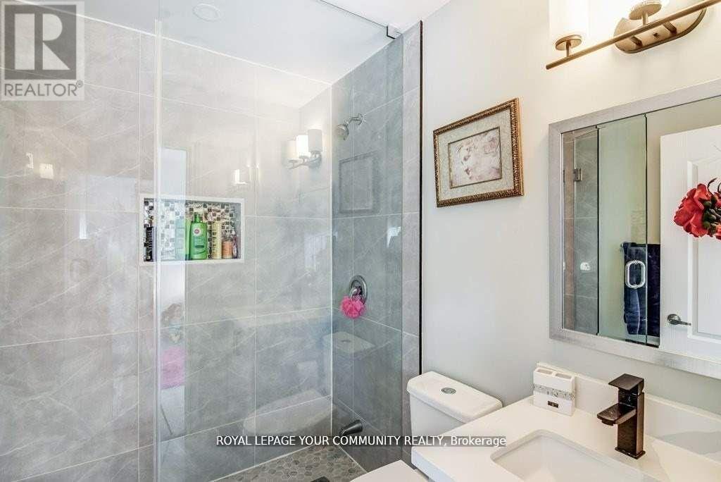 768 Grace Street, Newmarket, Ontario  L3Y 2L3 - Photo 19 - N12662428