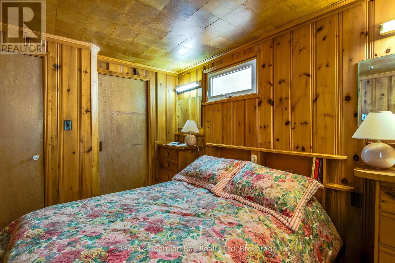 750 Tiny Beaches Road S, Tiny, Ontario  L0L 2T0 - Photo 19 - S12935366