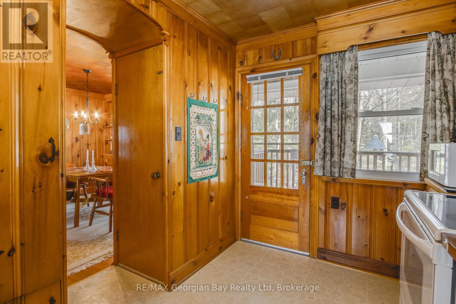 750 Tiny Beaches Road S, Tiny, Ontario  L0L 2T0 - Photo 23 - S12935366