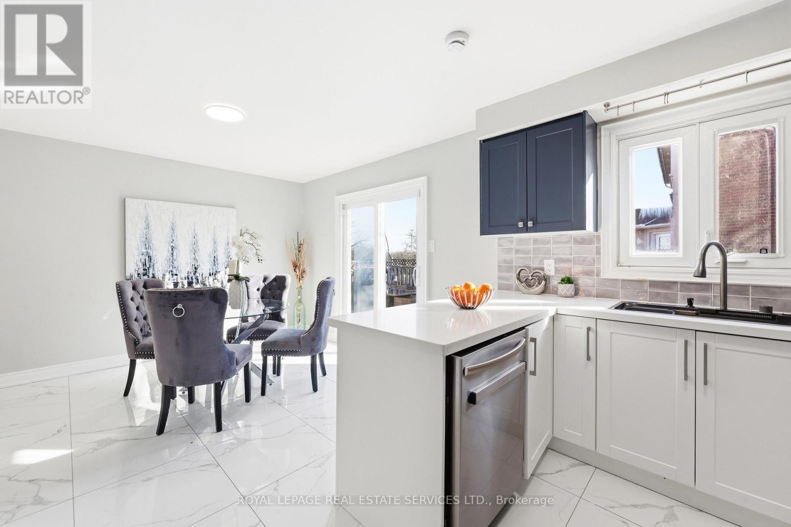 4134 Murray Hill Crescent, Mississauga, Ontario  L5C 4H8 - Photo 22 - W12871994