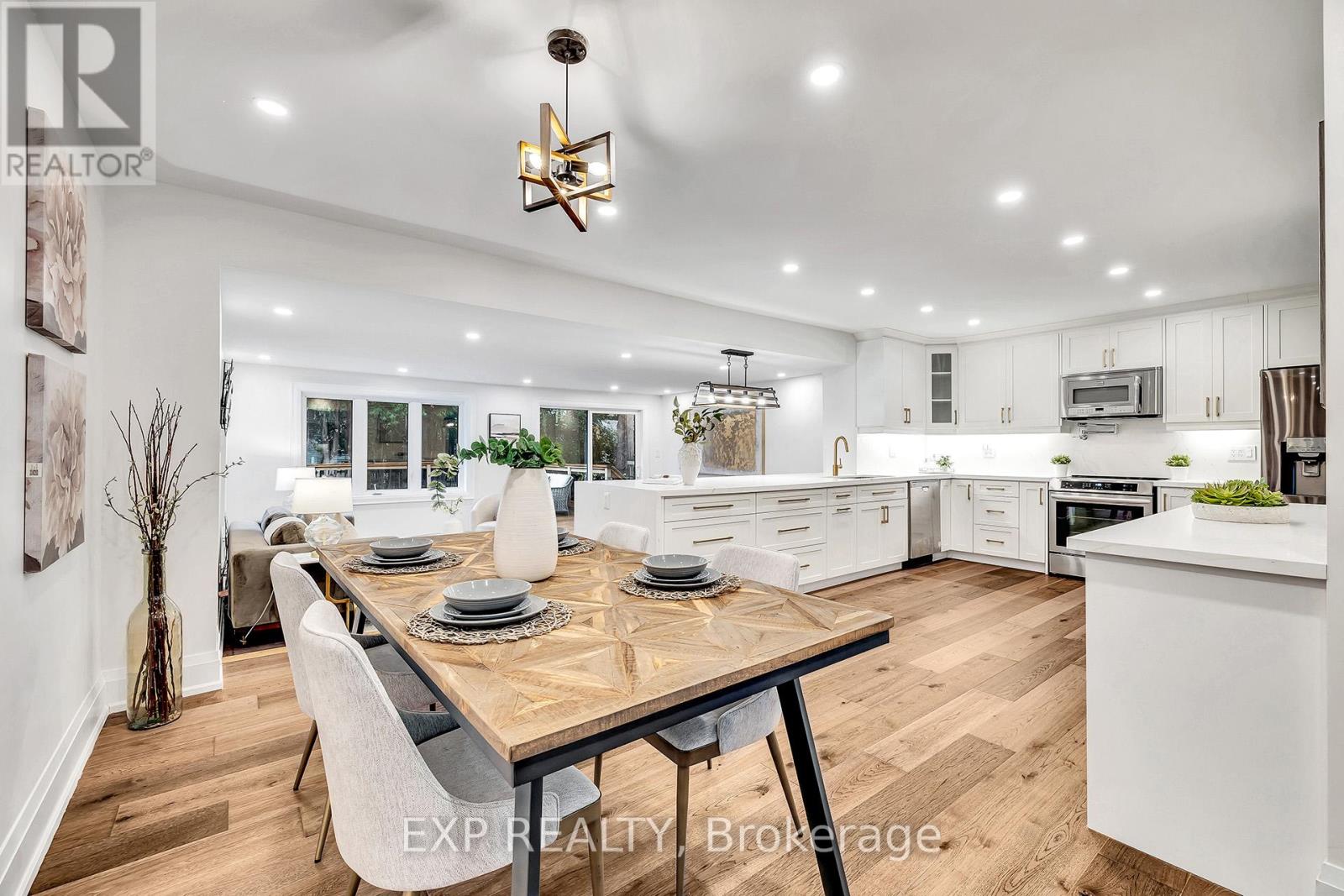 877 Kingsway Drive, Burlington, Ontario  L7T 3H8 - Photo 7 - W12922948