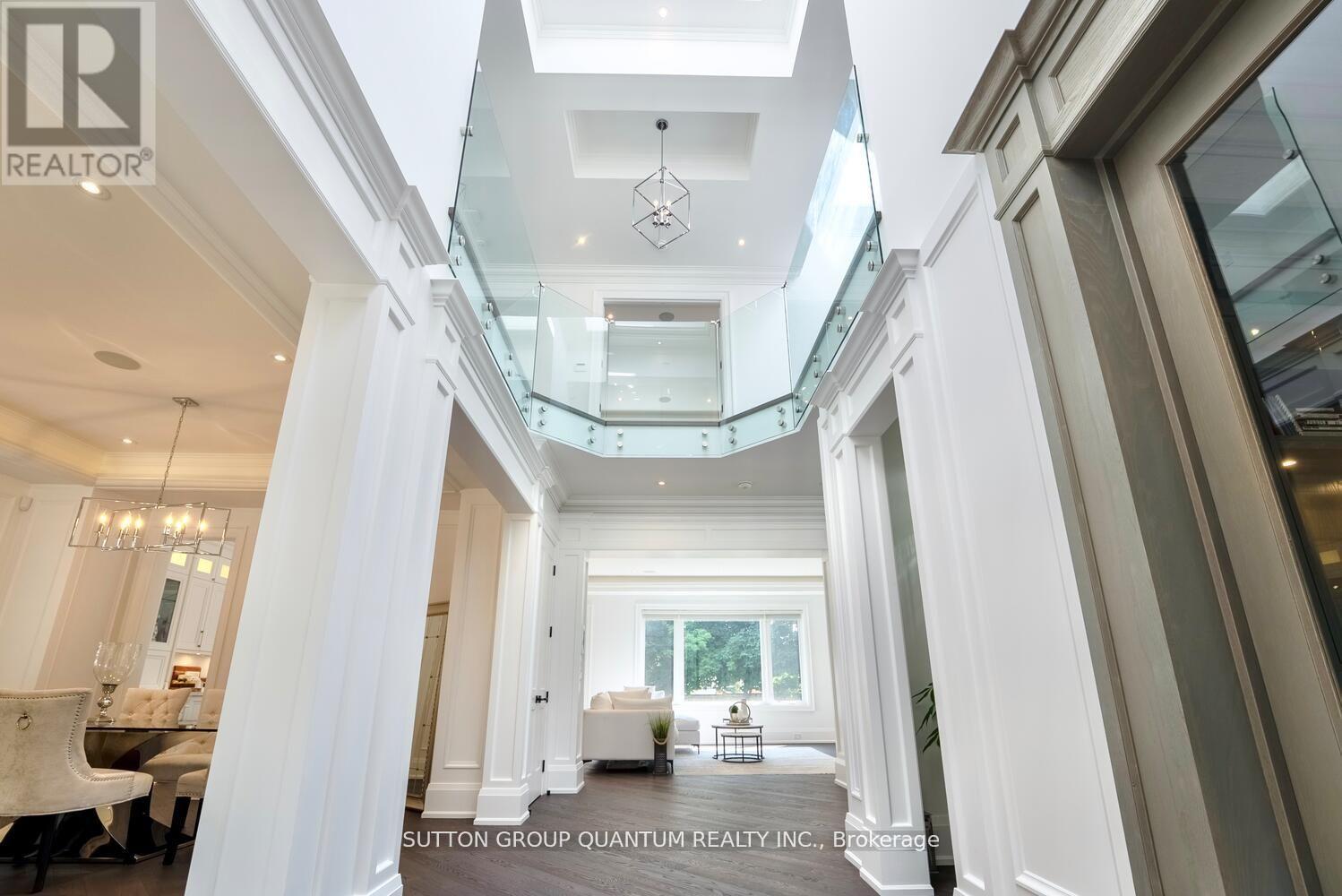 1486 Pembroke Drive, Oakville, Ontario  L6H 1V8 - Photo 9 - W12814772