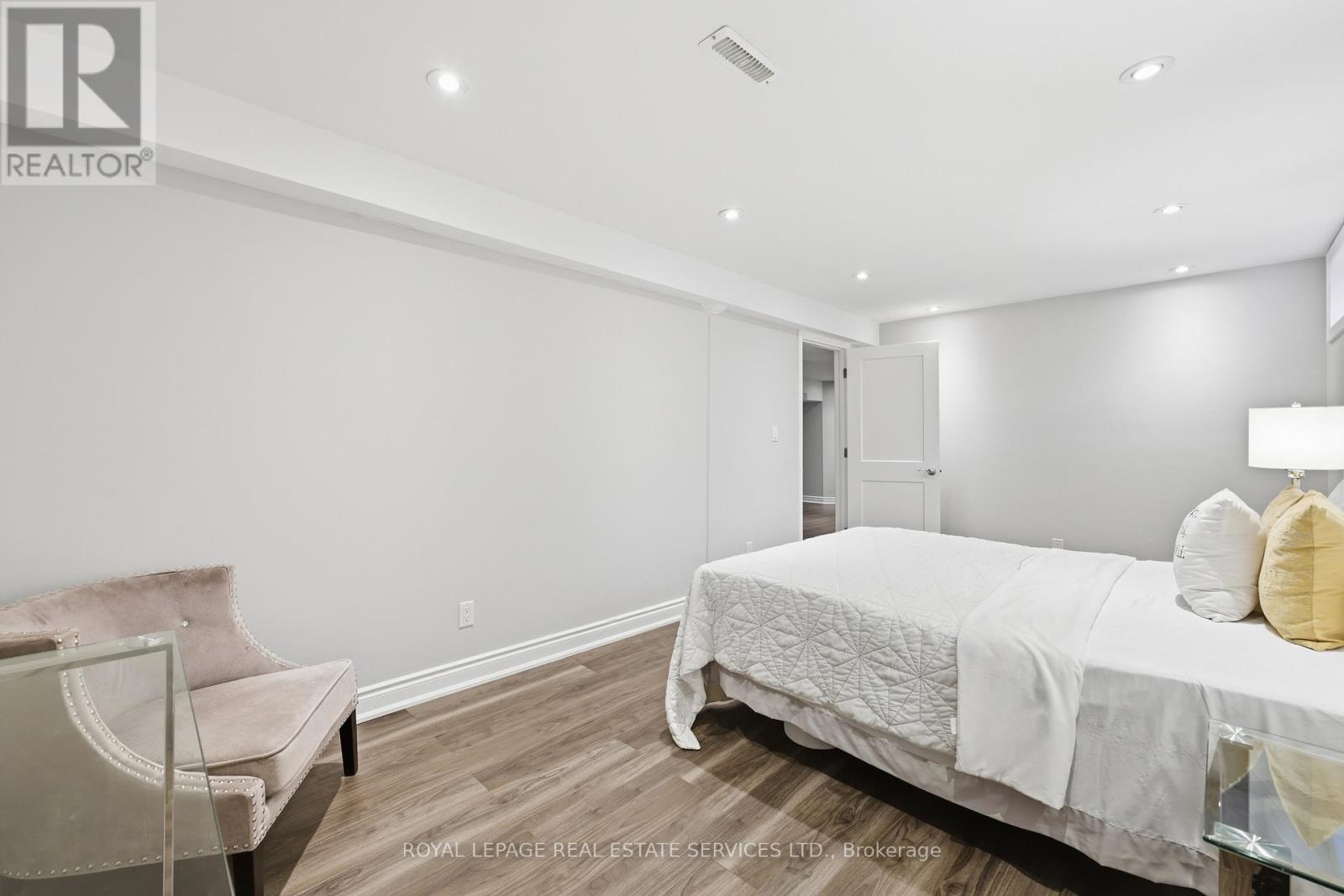 4134 Murray Hill Crescent, Mississauga, Ontario  L5C 4H8 - Photo 42 - W12871994