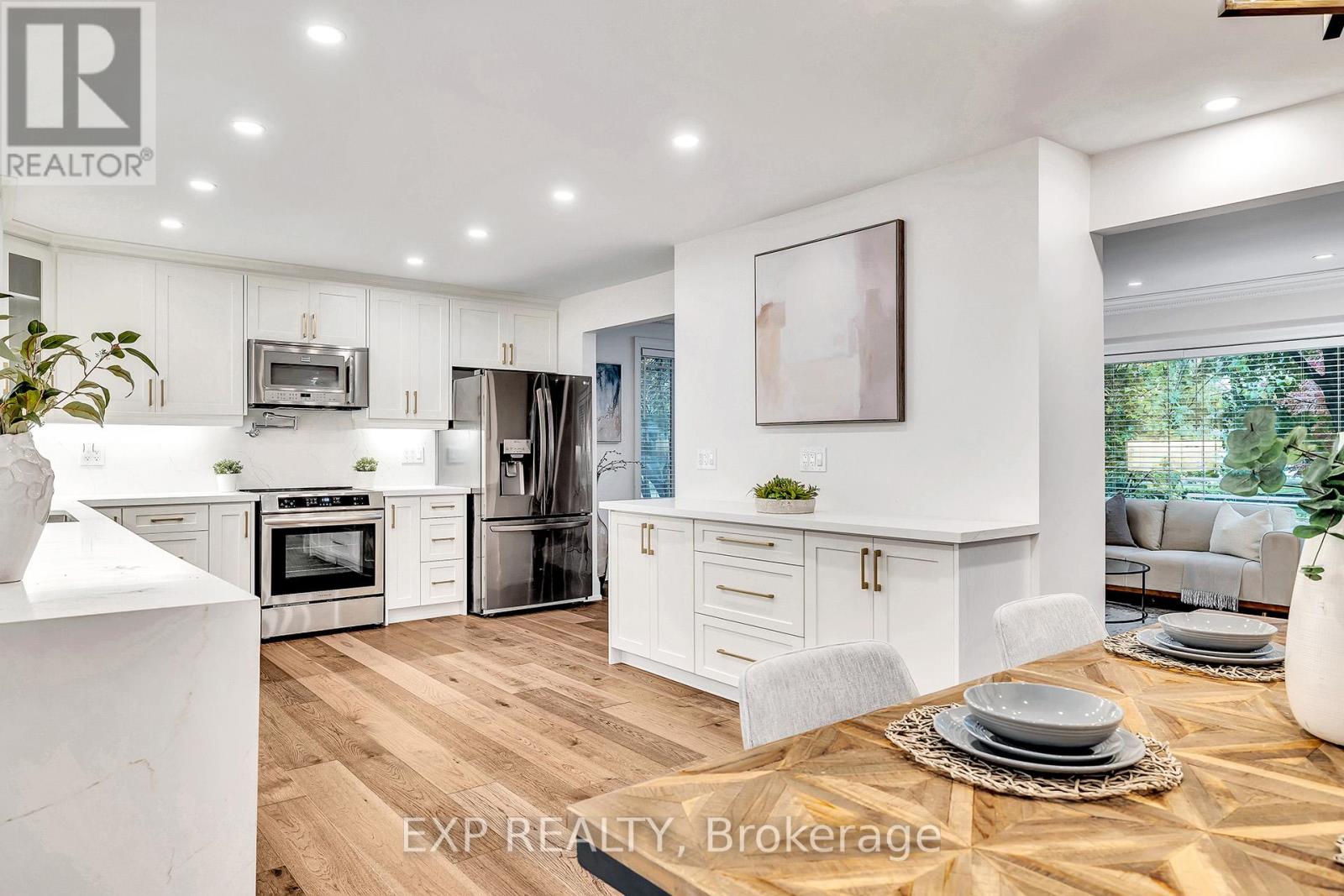 877 Kingsway Drive, Burlington, Ontario  L7T 3H8 - Photo 8 - W12922948