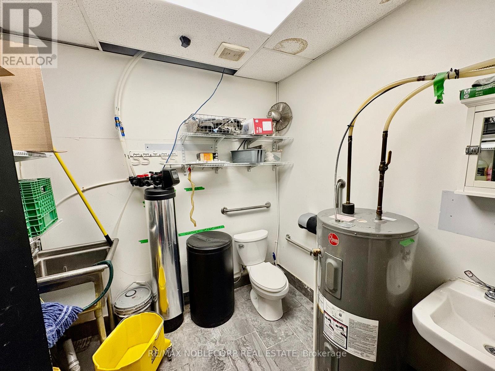 50 Dr Kay Drive, King, Ontario  L0G 1T0 - Photo 10 - N12935260