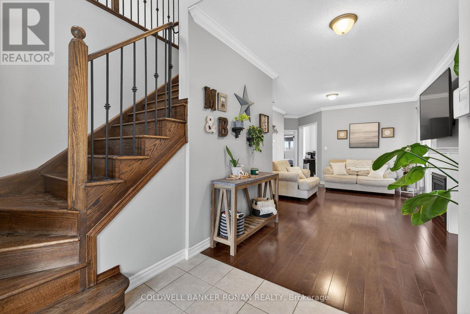 22 Morrison Avenue, New Tecumseth, Ontario  L9R 0H4 - Photo 4 - N12935458