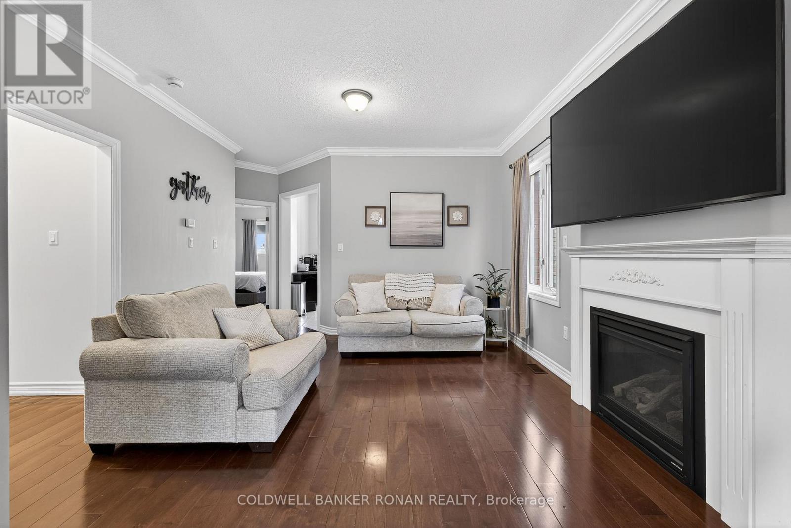 22 Morrison Avenue, New Tecumseth, Ontario  L9R 0H4 - Photo 6 - N12935458