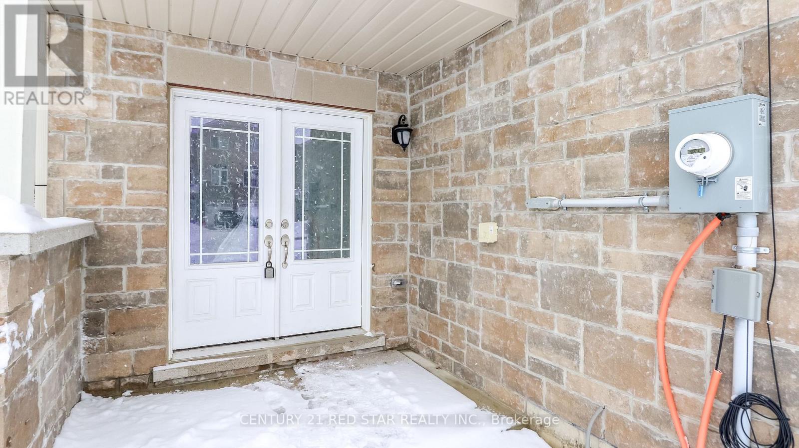32 Milson Crescent, Essa (Angus), Ontario  L0M 1B4 - Photo 3 - N12935516