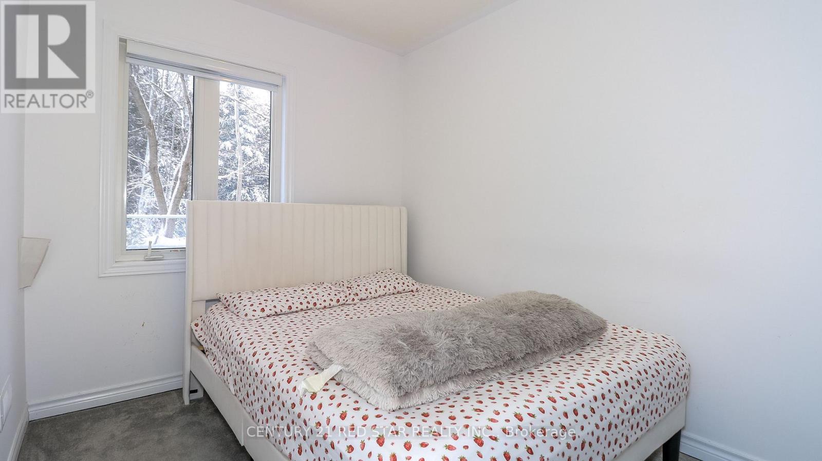 32 Milson Crescent, Essa (Angus), Ontario  L0M 1B4 - Photo 5 - N12935516