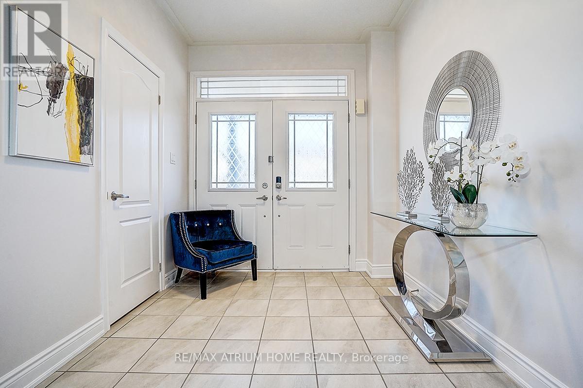 191 Rutherford Road, Bradford West Gwillimbury (Bradford), Ontario  L3Z 0B4 - Photo 3 - N12935562