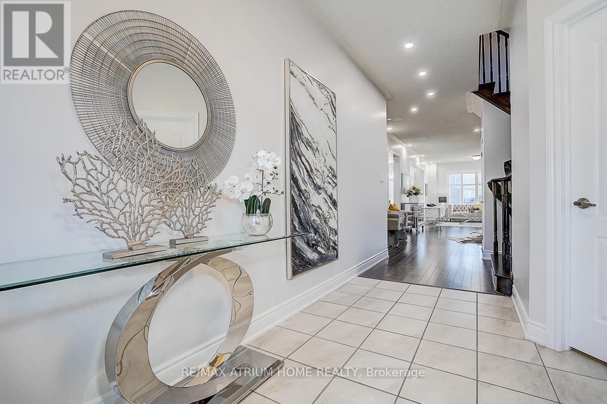 191 Rutherford Road, Bradford West Gwillimbury (Bradford), Ontario  L3Z 0B4 - Photo 5 - N12935562