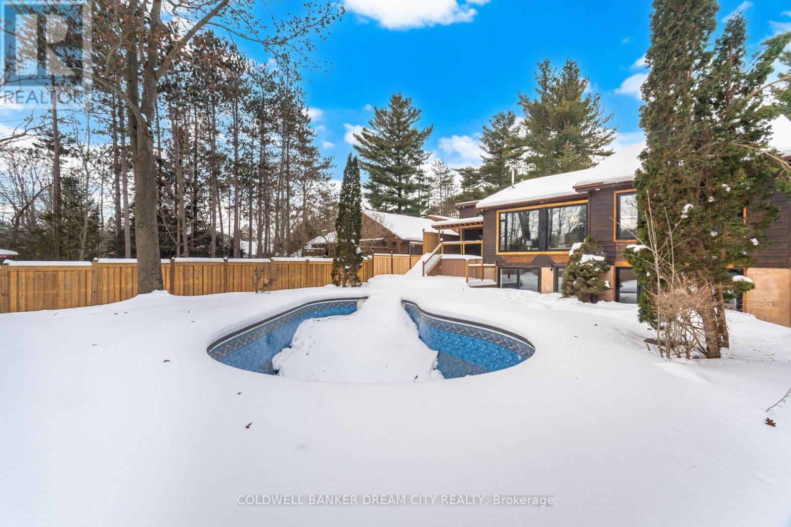 43 Olivers Lane, Caledon, Ontario  L7C 1G5 - Photo 48 - W12934844