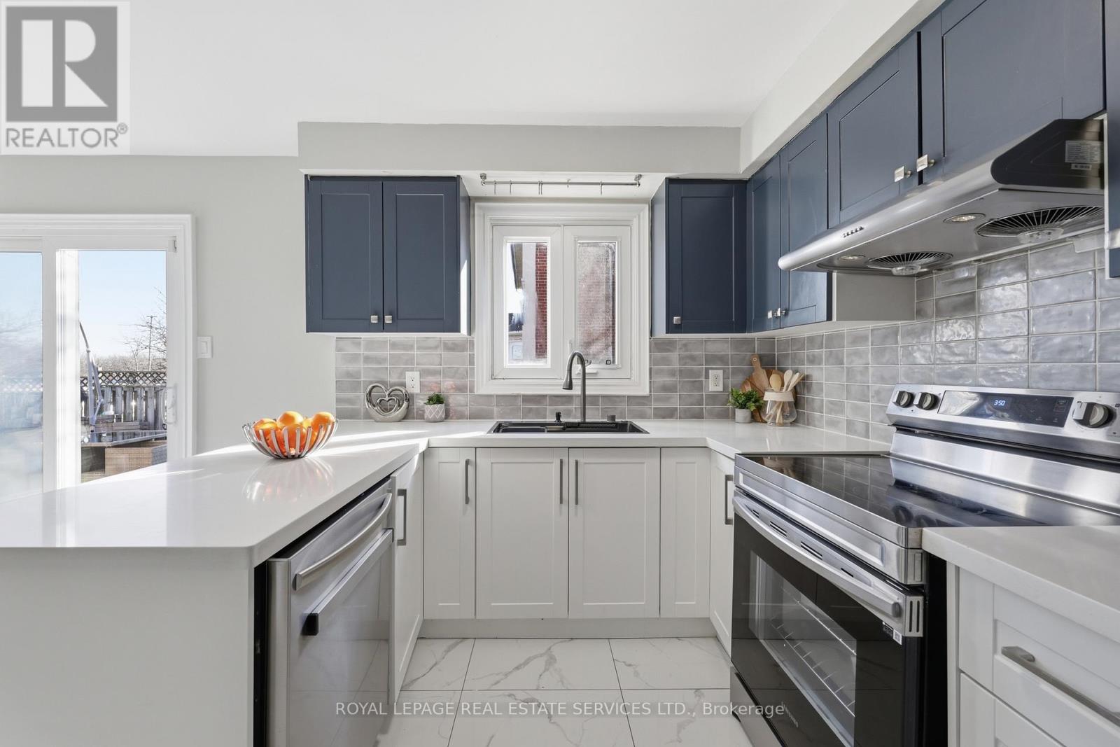 4134 Murray Hill Crescent, Mississauga, Ontario  L5C 4H8 - Photo 25 - W12871994