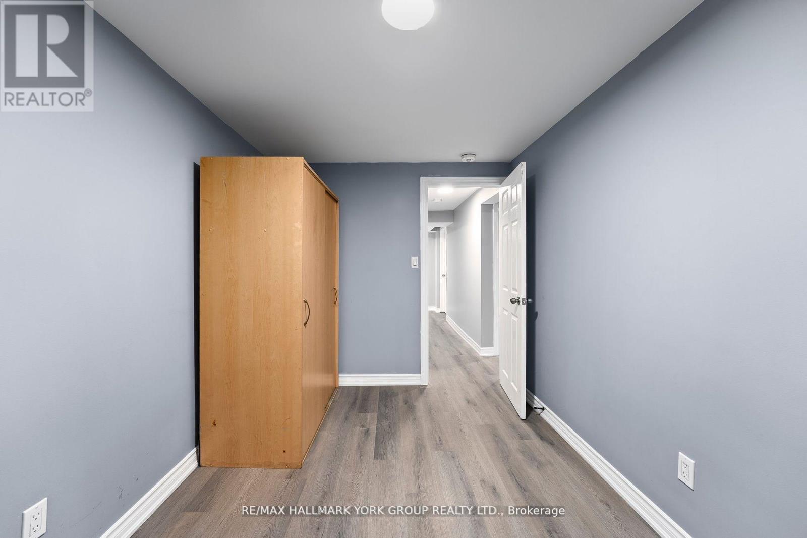 Lower - 25a College Crescent, Barrie, Ontario  L4M 2W4 - Photo 10 - S12935404