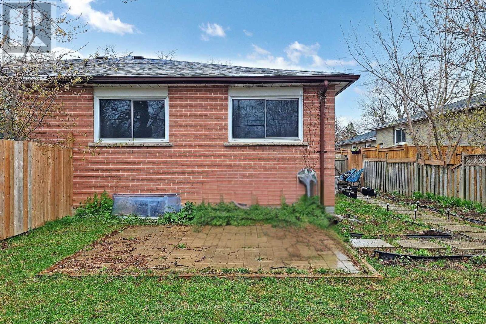 Lower - 25a College Crescent, Barrie, Ontario  L4M 2W4 - Photo 17 - S12935404