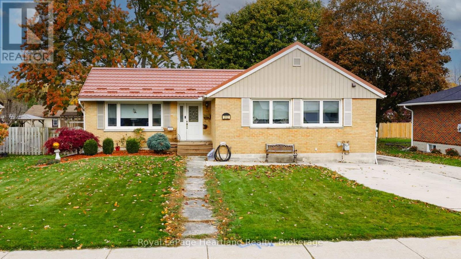 202 St. David Street, West Perth, Ontario  N0K 1N0 - Photo 2 - X12935262