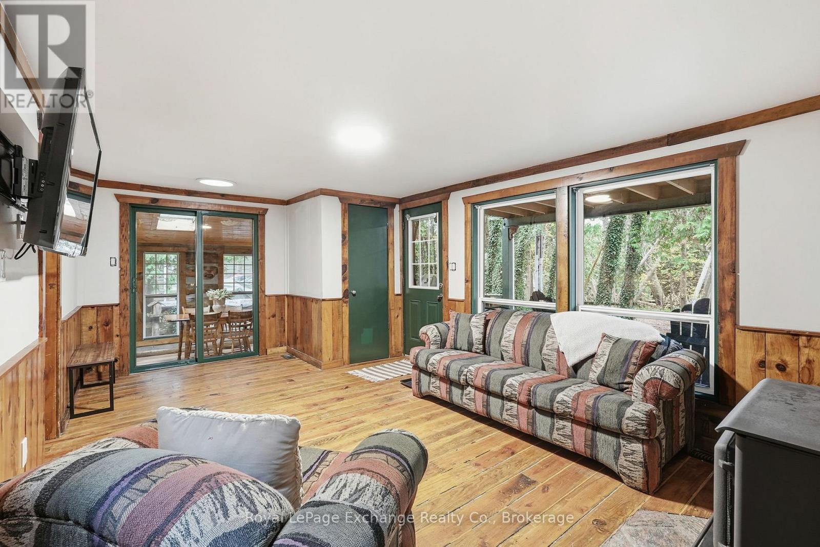 105 Stratford Street, Huron-Kinloss, Ontario  N2Z 2X3 - Photo 10 - X12935312