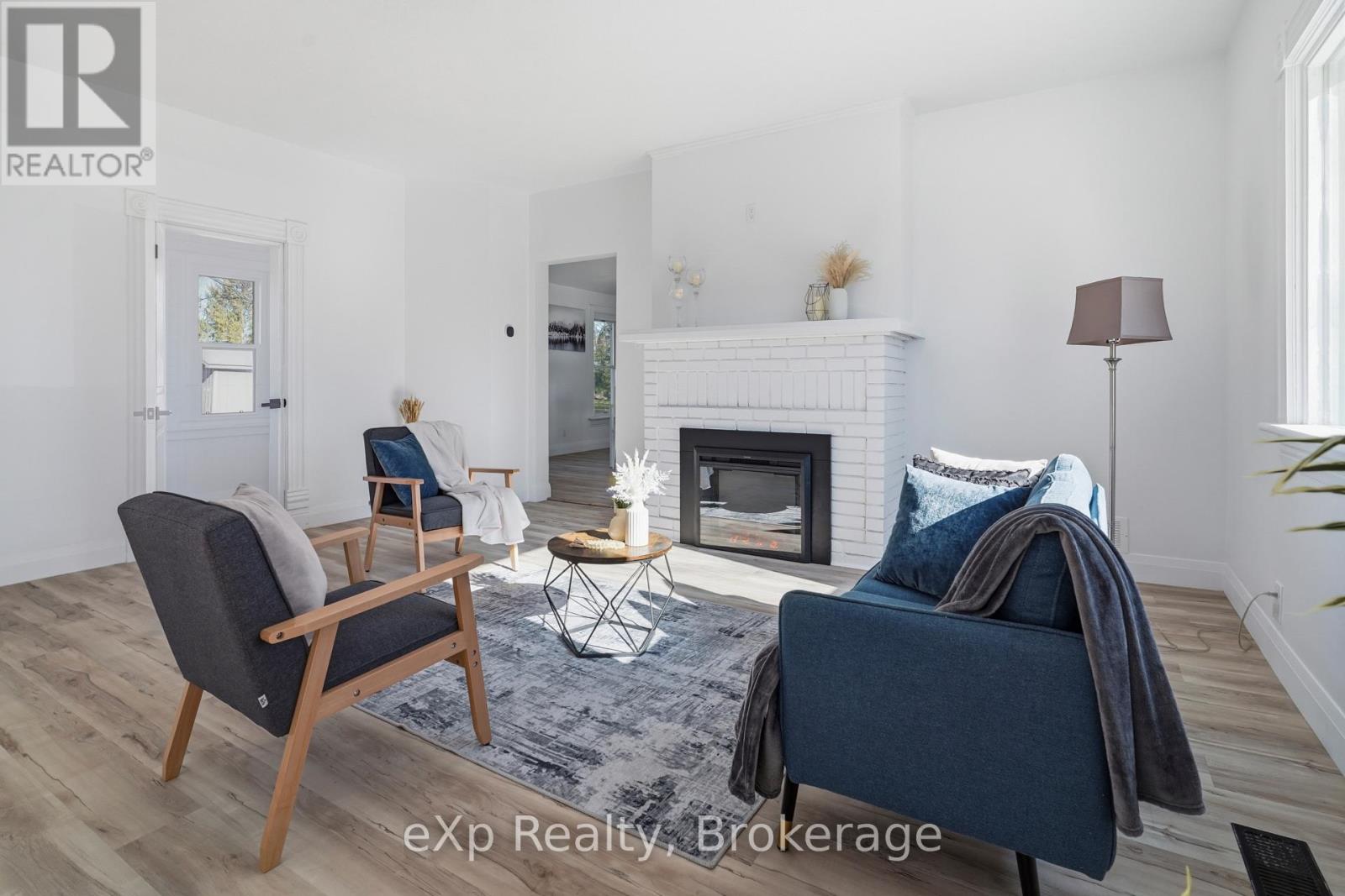 192 William Street W, North Middlesex, Ontario  N0M 2K0 - Photo 11 - X12935550