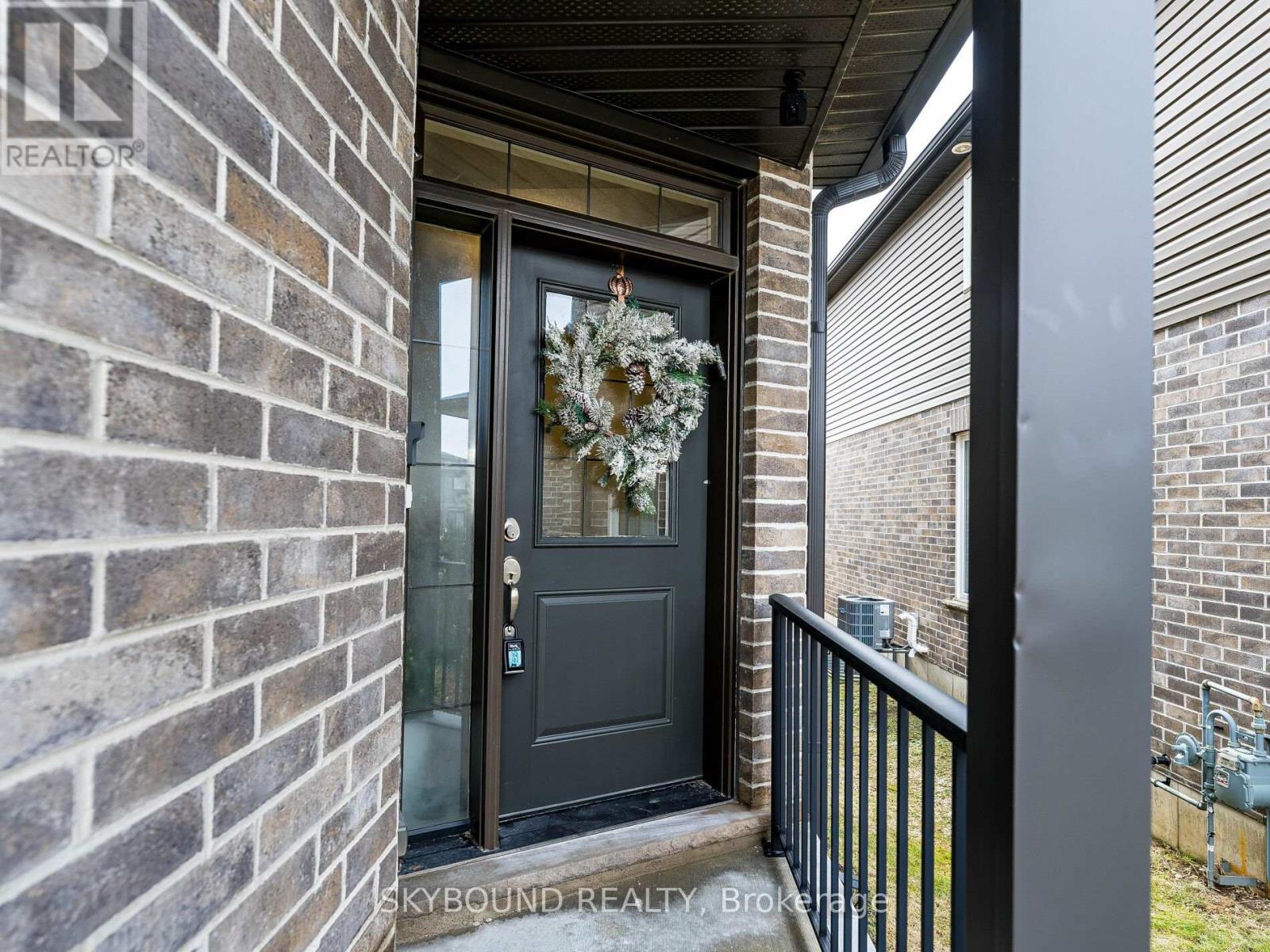 110 Links Crescent, Woodstock, Ontario  N4T 0P5 - Photo 6 - X12870490