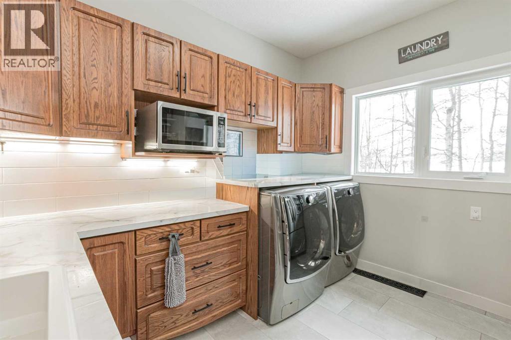 63062 711a Township, Rural Grande Prairie No. 1, Alberta  T8W 5H1 - Photo 11 - A2288161