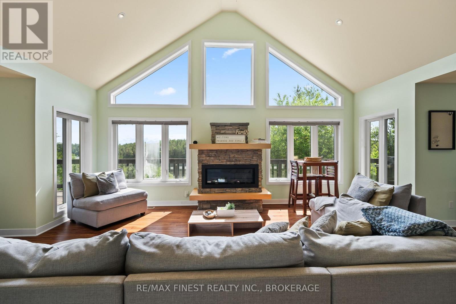 2092 Beach Road, Frontenac, Ontario  K0H 2M0 - Photo 21 - X12935540