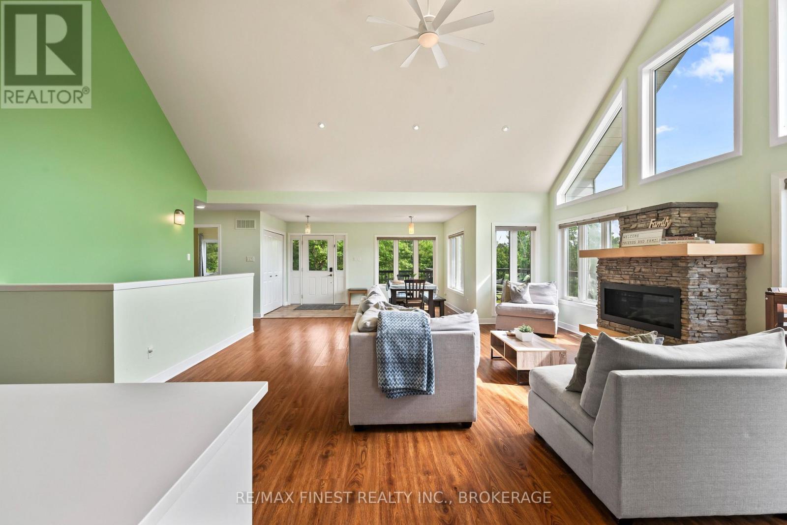 2092 Beach Road, Frontenac, Ontario  K0H 2M0 - Photo 30 - X12935540