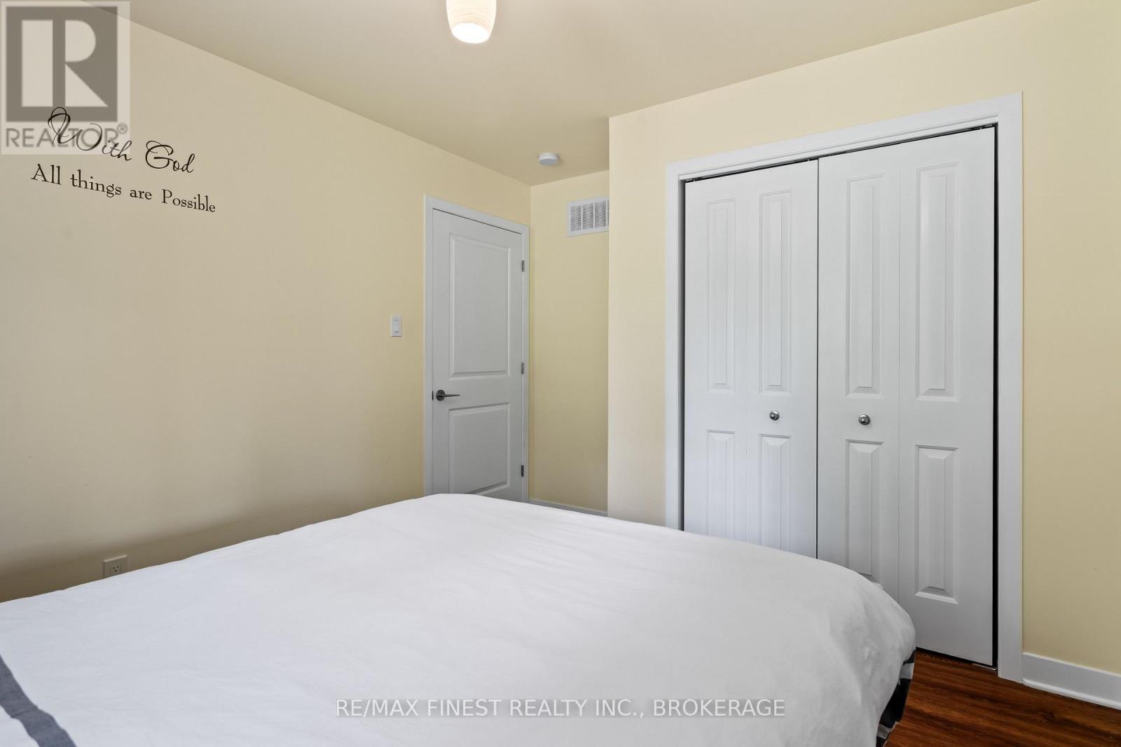 2092 Beach Road, Frontenac, Ontario  K0H 2M0 - Photo 33 - X12935540