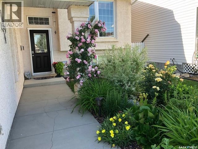 1002 Pezer Crescent, Saskatoon, Saskatchewan  S7S 1K1 - Photo 38 - SK031576