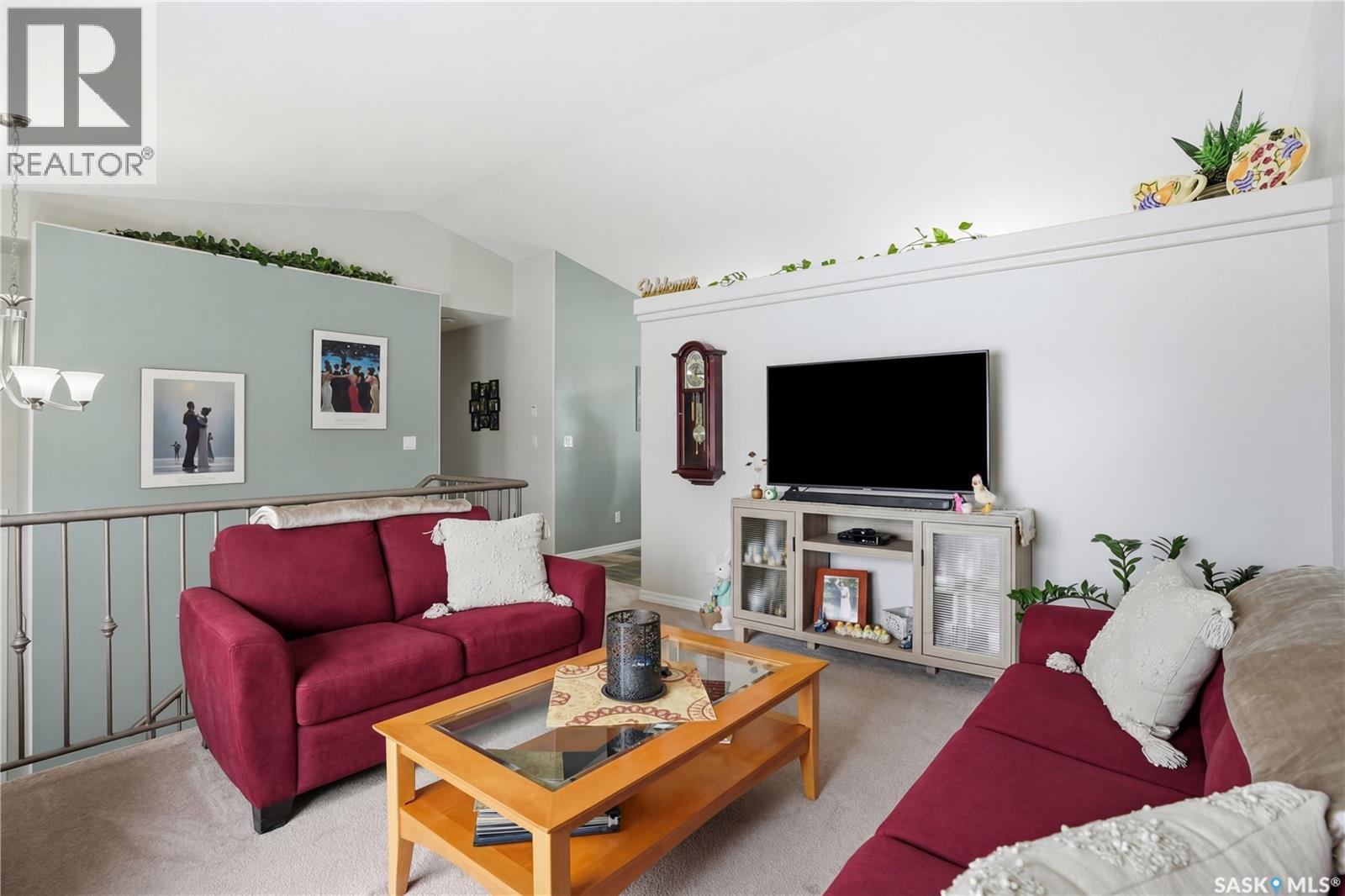 1002 Pezer Crescent, Saskatoon, Saskatchewan  S7S 1K1 - Photo 8 - SK031576