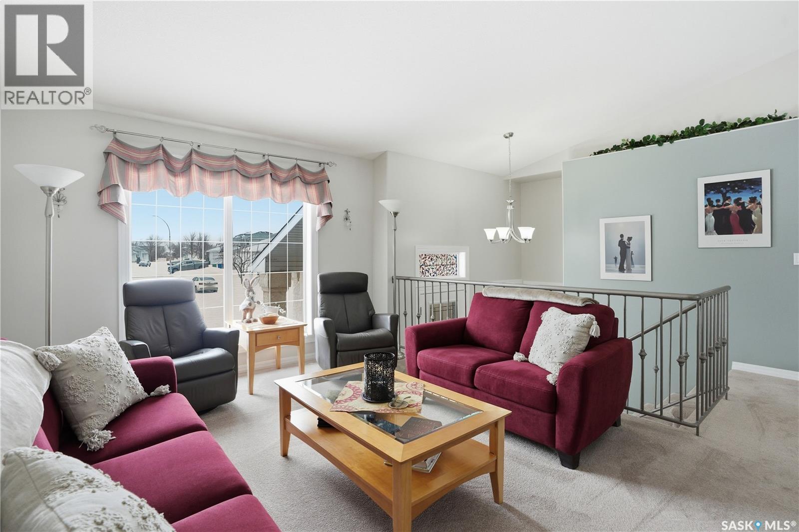 1002 Pezer Crescent, Saskatoon, Saskatchewan  S7S 1K1 - Photo 9 - SK031576